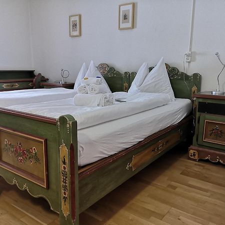 Historisches Hotel Piz Ela 베르건 외부 사진